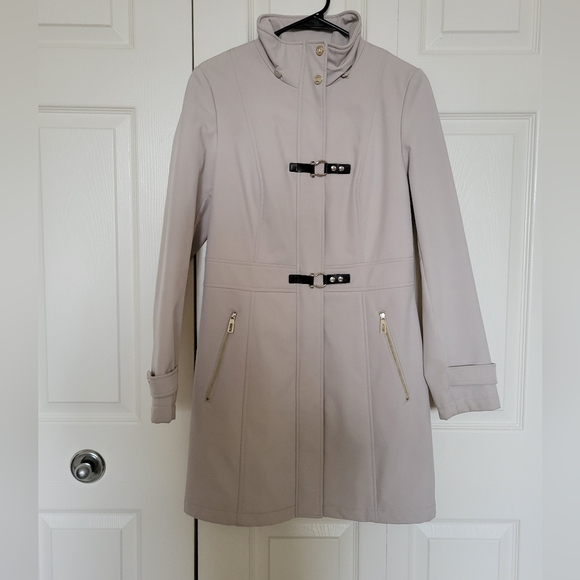 Ivanka Trump trench coat - Picture 7 of 8